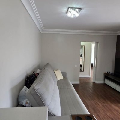 Apartamentos com 89m², 3 quartos, 1 suíte, 2 garagens, no bairro Centro em Florianópolis