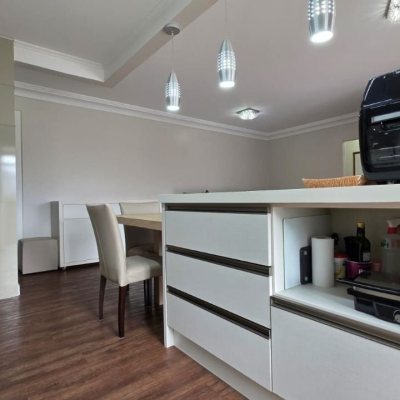 Apartamentos com 89m², 3 quartos, 1 suíte, 2 garagens, no bairro Centro em Florianópolis