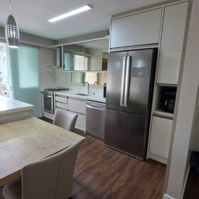 Apartamentos com 89m², 3 quartos, 1 suíte, 2 garagens, no bairro Centro em Florianópolis