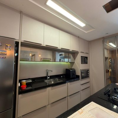 Apartamentos com 102m², 3 quartos, 1 garagem, no bairro Centro em Florianópolis