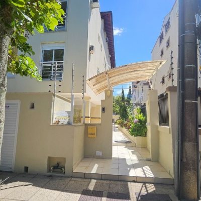 Apartamentos com 56m², 2 quartos, 1 garagem, no bairro Canasvieiras em Florianópolis