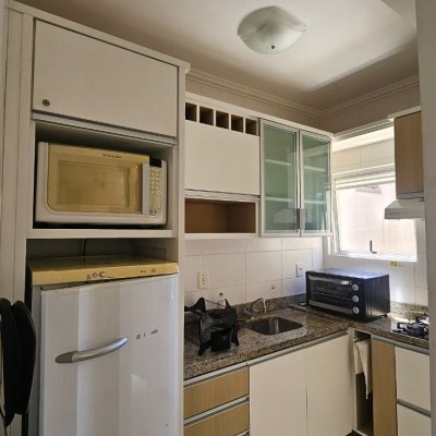 Apartamentos com 56m², 2 quartos, 1 garagem, no bairro Canasvieiras em Florianópolis