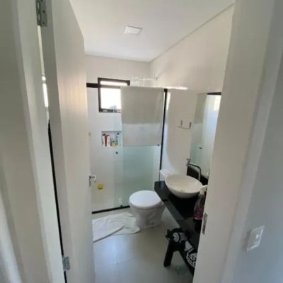 Casa Residencial com 97m², 2 quartos, 1 suíte, 1 garagem, no bairro São João Do Rio Vermelho em Florianopolis