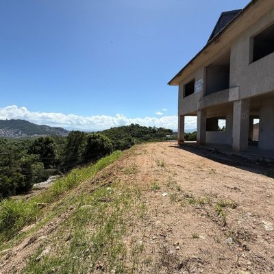 Terrenos Residenciais com 3662m², no bairro João Paulo em Florianópolis