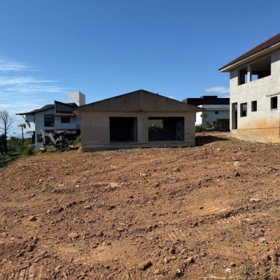 Terrenos Residenciais com 3662m², no bairro João Paulo em Florianópolis