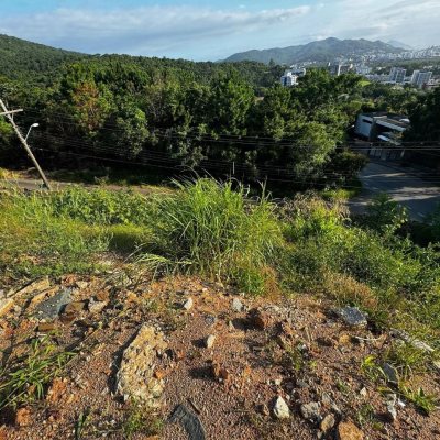 Terrenos Residenciais com 3662m², no bairro João Paulo em Florianópolis