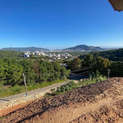 Terrenos Residenciais com 3662m², no bairro João Paulo em Florianópolis