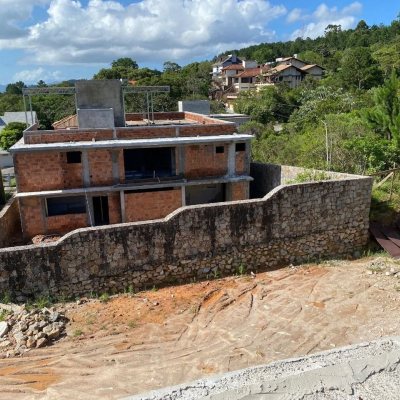 Terrenos Residenciais com 3662m², no bairro João Paulo em Florianópolis