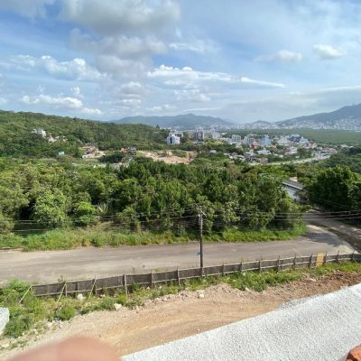 Terrenos Residenciais com 3662m², no bairro João Paulo em Florianópolis