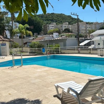 Apartamentos com 74m², 2 quartos, 1 suíte, 1 garagem, no bairro Coqueiros em Florianópolis