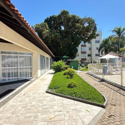 Apartamentos com 74m², 2 quartos, 1 suíte, 1 garagem, no bairro Coqueiros em Florianópolis