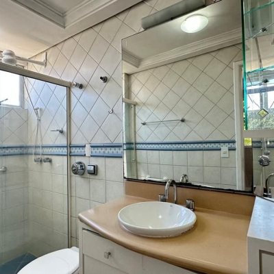 Apartamentos com 74m², 2 quartos, 1 suíte, 1 garagem, no bairro Coqueiros em Florianópolis