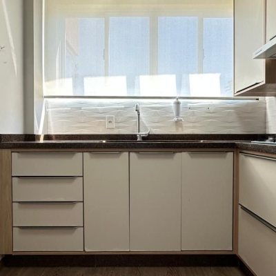 Apartamentos com 74m², 2 quartos, 1 suíte, 1 garagem, no bairro Coqueiros em Florianópolis