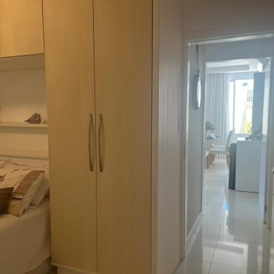 Casa Residencial com 300m², 3 quartos (sendo 1 suíte), 5 garagens, no bairro Bom Abrigo em Florianópolis