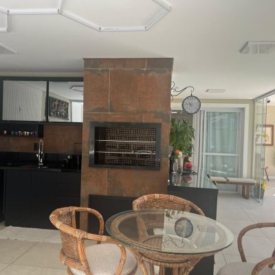 Casa Residencial com 300m², 3 quartos (sendo 1 suíte), 5 garagens, no bairro Bom Abrigo em Florianópolis