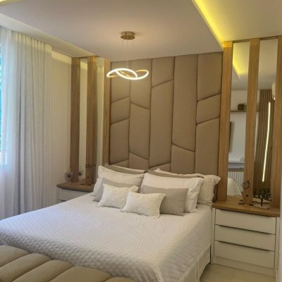 Casa Residencial com 300m², 3 quartos (sendo 1 suíte), 5 garagens, no bairro Bom Abrigo em Florianópolis