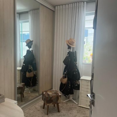 Casa Residencial com 300m², 3 quartos (sendo 1 suíte), 5 garagens, no bairro Bom Abrigo em Florianópolis