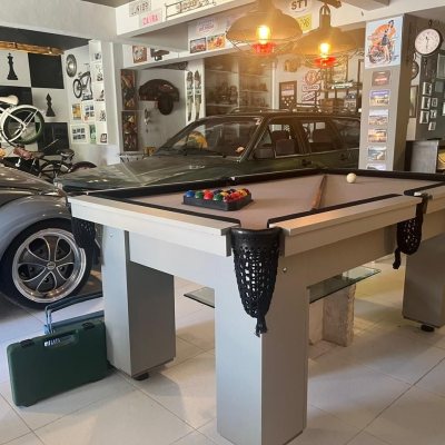 Casa Residencial com 300m², 3 quartos (sendo 1 suíte), 5 garagens, no bairro Bom Abrigo em Florianópolis