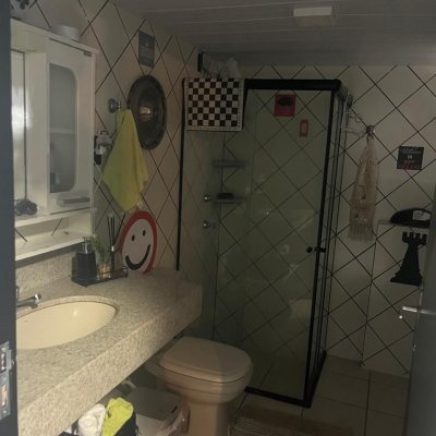 Casa Residencial com 300m², 3 quartos (sendo 1 suíte), 5 garagens, no bairro Bom Abrigo em Florianópolis