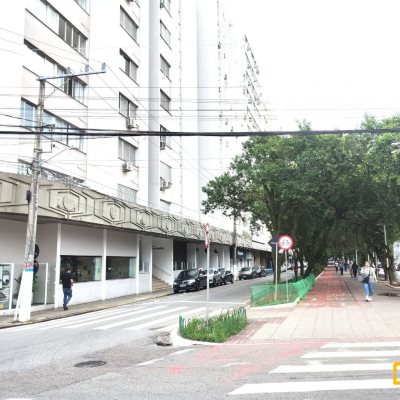 Apartamentos com 51m², 1 quarto, 1 garagem, no bairro Centro em Florianópolis