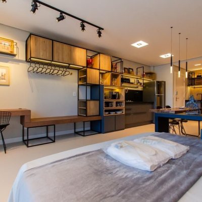 Apartamentos com 46m², 1 quarto, 1 garagem, no bairro Centro em Florianópolis