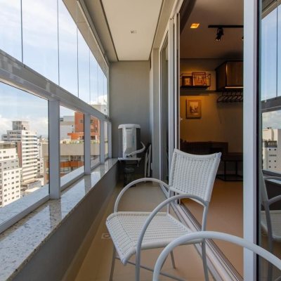 Apartamentos com 46m², 1 quarto, 1 garagem, no bairro Centro em Florianópolis