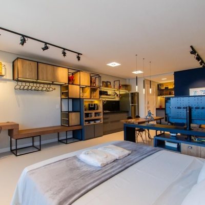 Apartamentos com 46m², 1 quarto, 1 garagem, no bairro Centro em Florianópolis