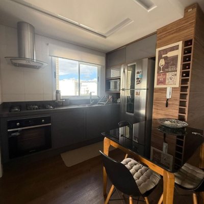 Cobertura com 152m², 3 quartos, 2 suítes, 3 garagens, no bairro Capoeiras em Florianópolis