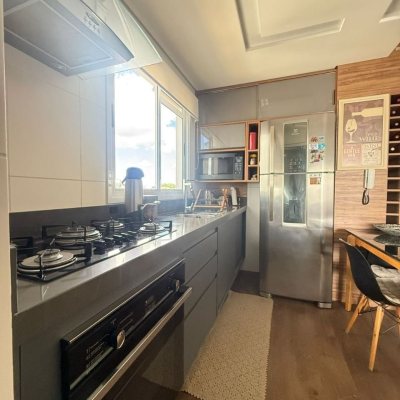 Cobertura com 152m², 3 quartos, 2 suítes, 3 garagens, no bairro Capoeiras em Florianópolis