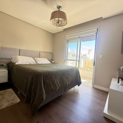 Cobertura com 152m², 3 quartos, 2 suítes, 3 garagens, no bairro Capoeiras em Florianópolis