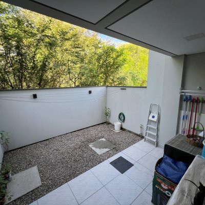 Sobrado Residencial com 83m², 2 quartos, 2 suítes, 2 garagens, no bairro Forquilhas em São José