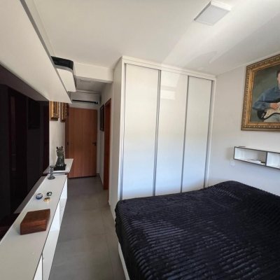 Sobrado Residencial com 83m², 2 quartos, 2 suítes, 2 garagens, no bairro Forquilhas em São José