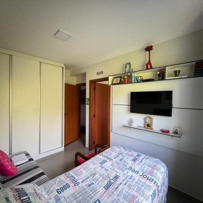 Sobrado Residencial com 83m², 2 quartos, 2 suítes, 2 garagens, no bairro Forquilhas em São José