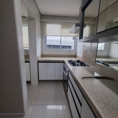 Apartamentos com 65m², 2 quartos, 1 suíte, 1 garagem, no bairro Capoeiras em Florianópolis