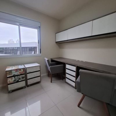 Apartamentos com 65m², 2 quartos, 1 suíte, 1 garagem, no bairro Capoeiras em Florianópolis