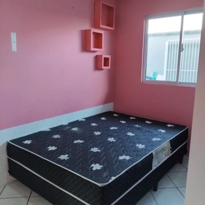 Casa Residencial com 130m², 3 quartos, 1 suíte, 2 garagens, no bairro São João Do Rio Vermelho em Florianópolis