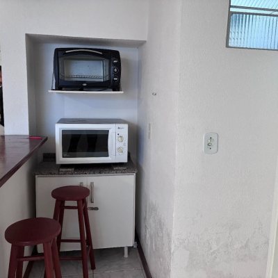 Apartamentos com 74m², 2 quartos, 1 garagem, no bairro Barra Da Lagoa em Florianópolis