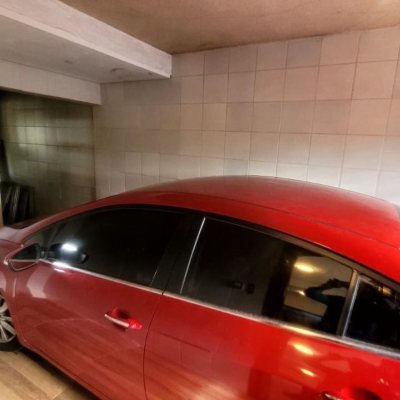 Casa Residencial com 136m², 3 quartos, 1 suíte, 2 garagens, no bairro Barreiros em São José