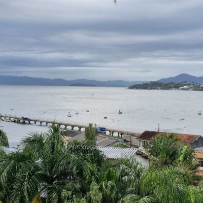 Apartamentos com 50m², 1 quarto, 1 garagem, no bairro João Paulo em Florianópolis