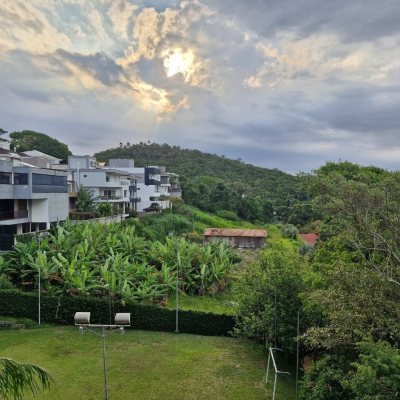 Apartamentos com 50m², 1 quarto, 1 garagem, no bairro João Paulo em Florianópolis