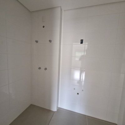 Apartamentos com 50m², 1 quarto, 1 garagem, no bairro João Paulo em Florianópolis