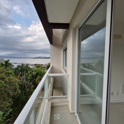 Apartamentos com 50m², 1 quarto, 1 garagem, no bairro João Paulo em Florianópolis