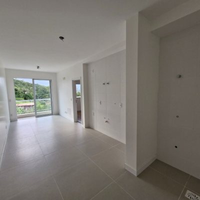 Apartamentos com 50m², 1 quarto, 1 garagem, no bairro João Paulo em Florianópolis