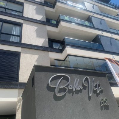 Apartamentos com 123m², 3 quartos, 3 suítes, 2 garagens, no bairro Jurerê em Florianópolis