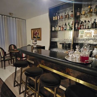 Apartamentos com 211m², 4 quartos, 1 suíte, 2 garagens, no bairro Centro em Florianópolis