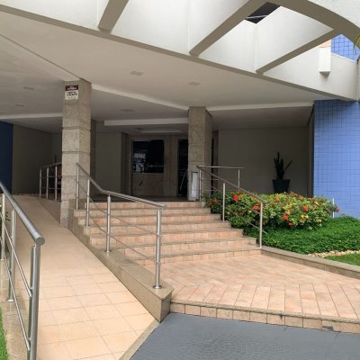 Apartamentos com 81m², 3 quartos, 1 suíte, 1 garagem, no bairro Centro em Florianópolis