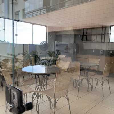 Apartamentos com 81m², 3 quartos, 1 suíte, 1 garagem, no bairro Centro em Florianópolis