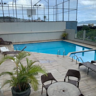 Apartamentos com 81m², 3 quartos, 1 suíte, 1 garagem, no bairro Centro em Florianópolis