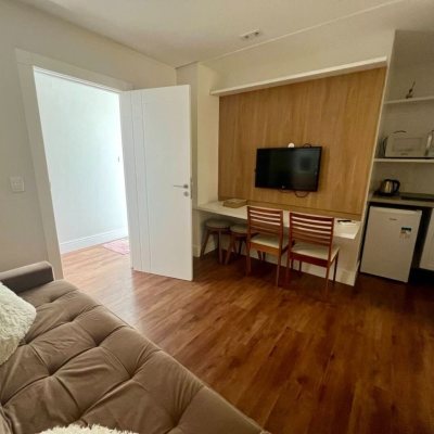 Casa Residencial com 385m², 5 quartos, 5 suítes, 2 garagens, no bairro Jurerê Internacional em Floranópolis