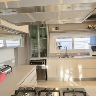 Casa Residencial com 385m², 5 quartos, 5 suítes, 2 garagens, no bairro Jurerê Internacional em Floranópolis